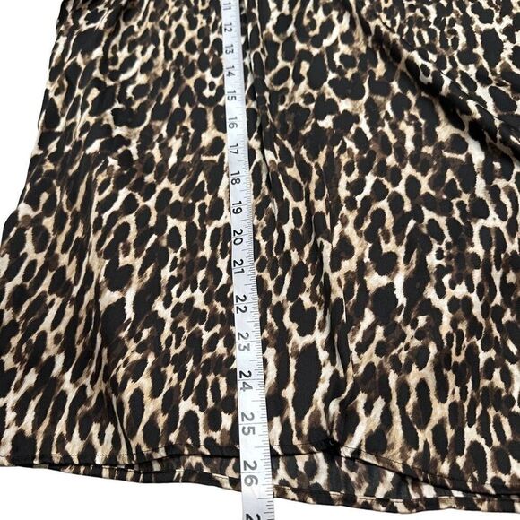Banana Republic Satin Cheetah Print Vneck Blouse Pleated Shoulders Womens Large - Picture 7 of 9